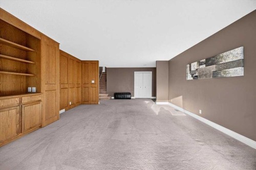 4015 45 Street Sw, Calgary, AB 