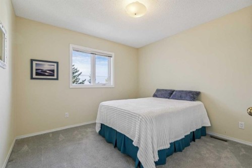912 Woodbine Boulevard Sw, Calgary, AB 