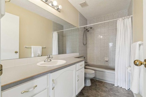 912 Woodbine Boulevard Sw, Calgary, AB 