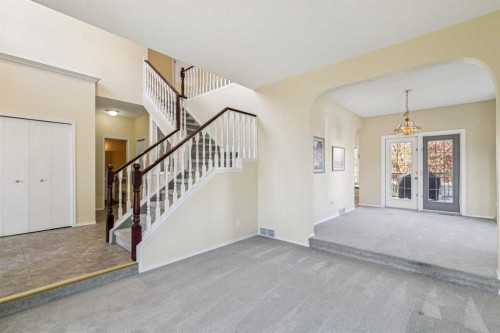 912 Woodbine Boulevard Sw, Calgary, AB 