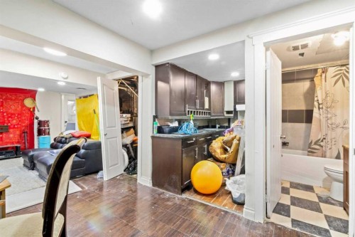 52 Edgepark Road Nw, Calgary, AB 
