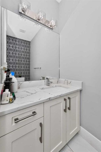 170 Kinniburgh Crescent, Chestermere, AB 