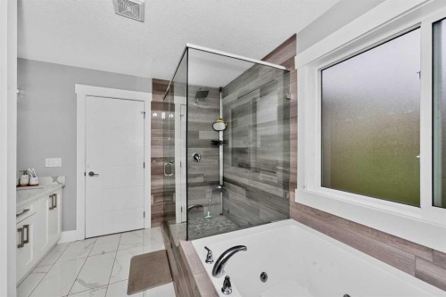 170 Kinniburgh Crescent, Chestermere, AB 
