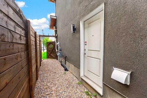 170 Kinniburgh Crescent, Chestermere, AB 