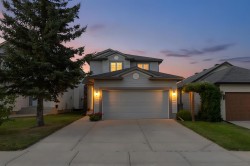 175 Coverton Heights NE Calgary, AB T3K 5B2