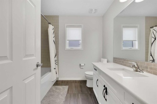 177 Yorkville Manor Sw, Calgary, AB 