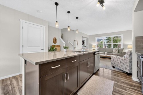 40 Sunvalley Road, Cochrane, AB 