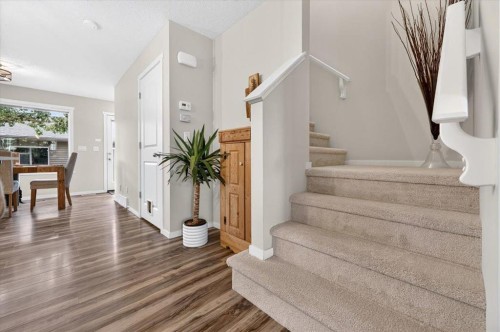 40 Sunvalley Road, Cochrane, AB 