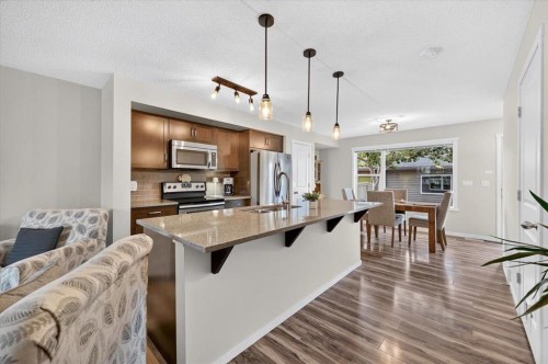 40 Sunvalley Road, Cochrane, AB 