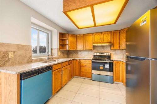 172 Sandpiper Circle Nw, Calgary, AB 