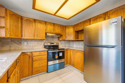 172 Sandpiper Circle Nw, Calgary, AB 