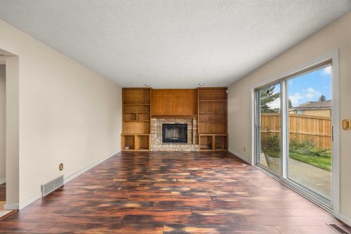 172 Sandpiper Circle Nw, Calgary, AB 