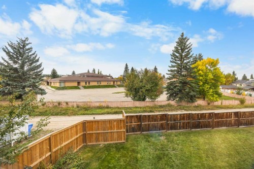 172 Sandpiper Circle Nw, Calgary, AB 