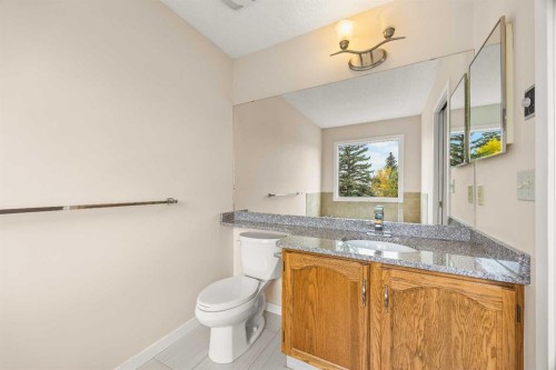 172 Sandpiper Circle Nw, Calgary, AB 