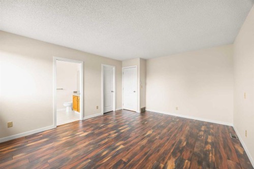 172 Sandpiper Circle Nw, Calgary, AB 