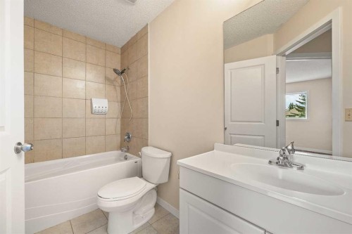 172 Sandpiper Circle Nw, Calgary, AB 