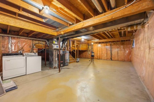 172 Sandpiper Circle Nw, Calgary, AB 