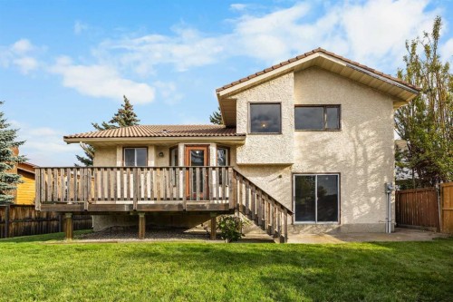 172 Sandpiper Circle Nw, Calgary, AB 