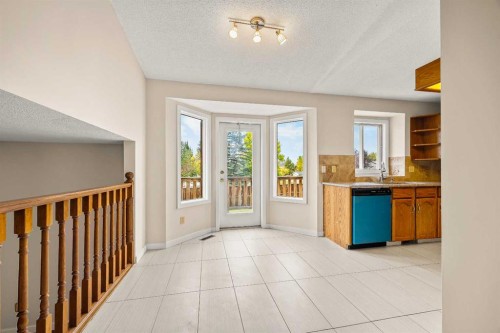 172 Sandpiper Circle Nw, Calgary, AB 