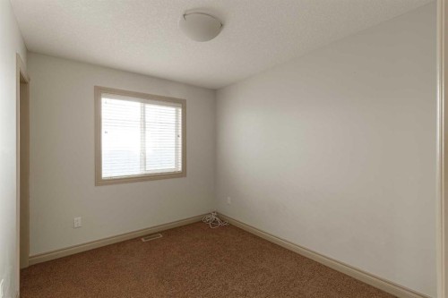 200 Evansborough Way Nw, Calgary, AB 