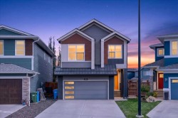 32 Cranbrook Bay SE Calgary, AB T3M 3C2