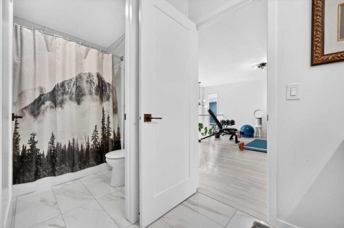 32 Cranbrook Bay Se, Calgary, AB 
