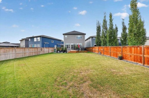 32 Cranbrook Bay Se, Calgary, AB 