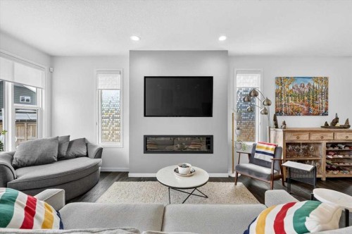 32 Cranbrook Bay Se, Calgary, AB 