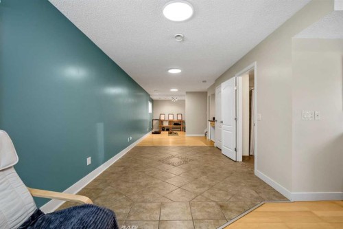 2705 11 Avenue Se, Calgary, AB 