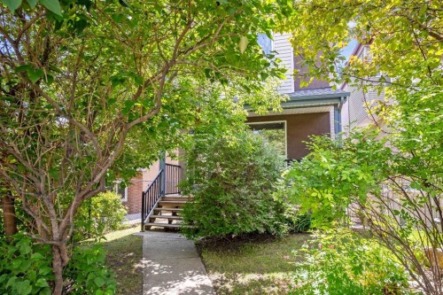 2705 11 Avenue Se, Calgary, AB 
