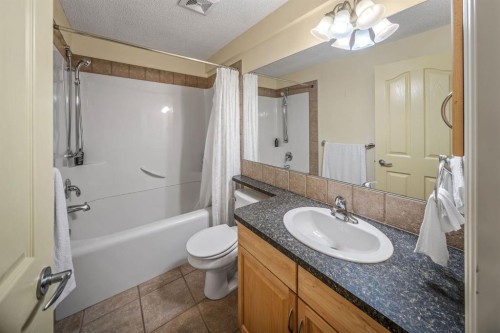 160 Royal Oak Heights Nw, Calgary, AB 