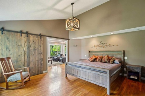 8816 48 Avenue, Calgary, AB 