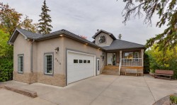 8816 48 Avenue  Calgary, AB T3B 2B2