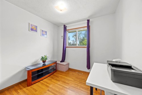 1307 Radisson Drive Se, Calgary, AB 