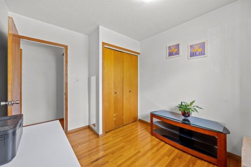 1307 Radisson Drive Se, Calgary, AB 