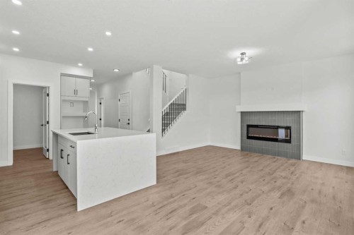 37 Sora Gardens Se, Calgary, AB 