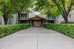 1306-1306 Lake Fraser Court SE Calgary, AB T2J 7G4