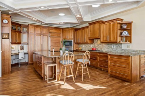 126 Mt Douglas Close Se, Calgary, AB 