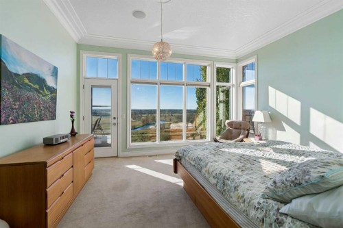 126 Mt Douglas Close Se, Calgary, AB 