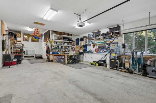 126 Mt Douglas Close Se, Calgary, AB 