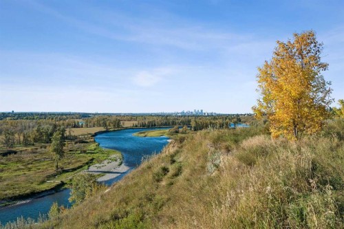 126 Mt Douglas Close Se, Calgary, AB 