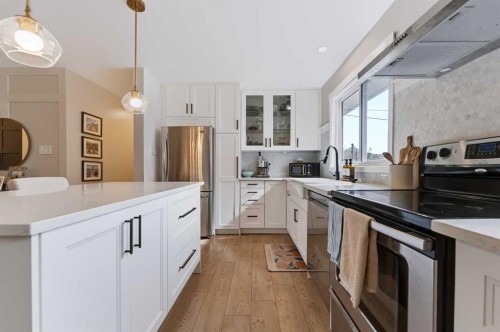 115 Flavelle Road Se, Calgary, AB 