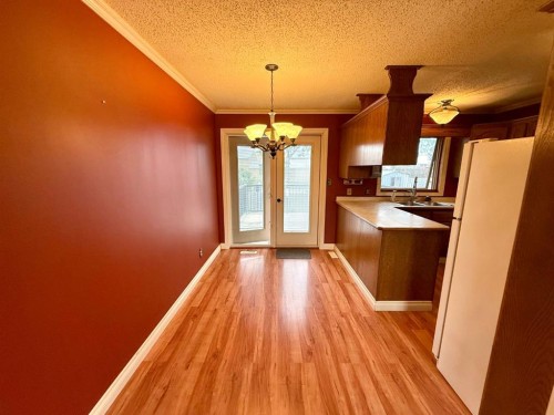 711 10 Avenue Se, High River, AB 