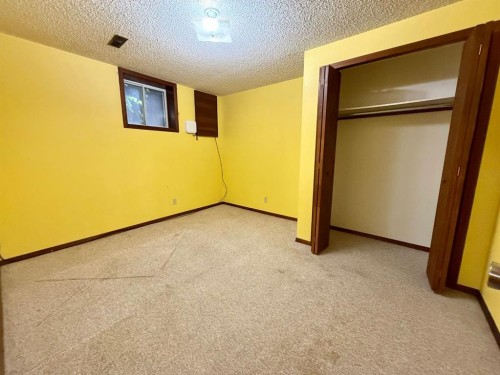 711 10 Avenue Se, High River, AB 