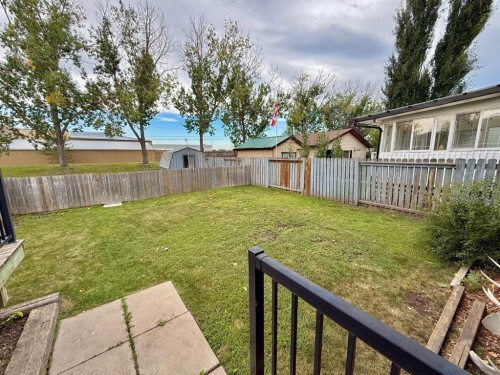 711 10 Avenue Se, High River, AB 