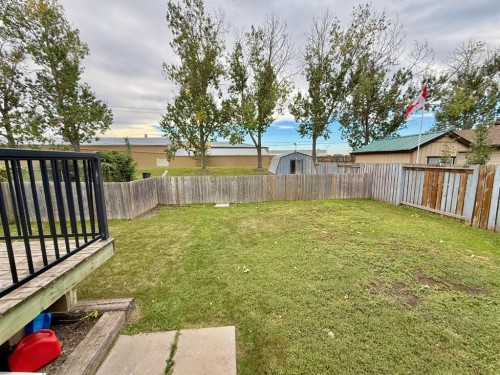 711 10 Avenue Se, High River, AB 