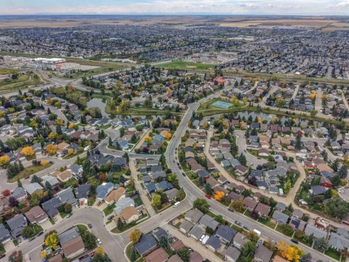 1834 Summerfield Boulevard Se, Airdrie, AB 