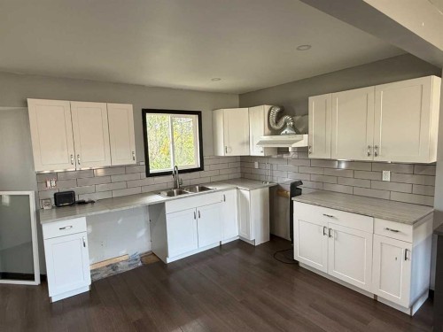 117 5 Street North, Champion, AB 