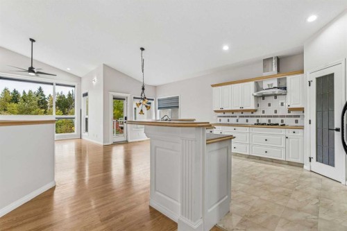 134 Valley Glen Heights Nw, Calgary, AB 