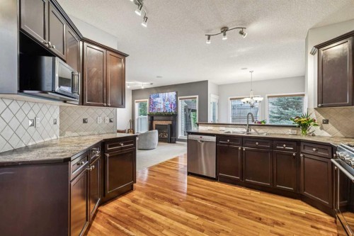 86 Cresthaven View Sw, Calgary, AB 